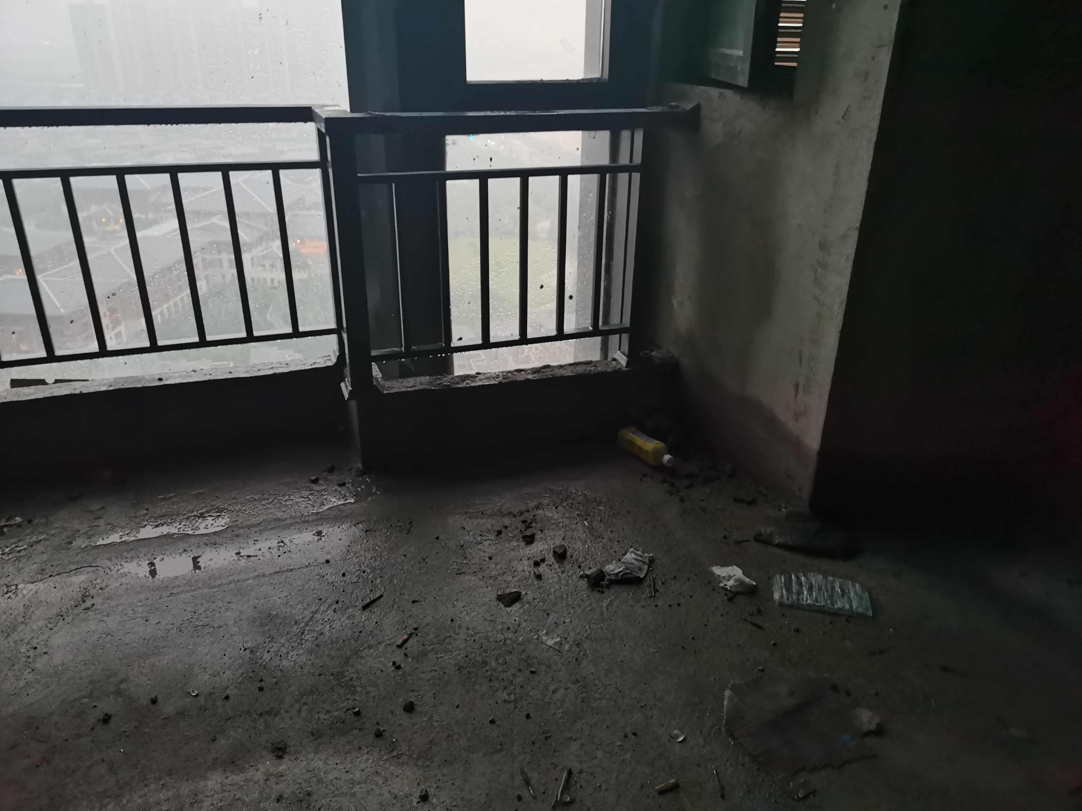 啥是二次防水 PEu-52c9fa200e15b29a2fe3a8ee7c5a0277_pub.jpg